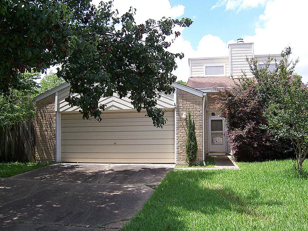 12002 North Fairhollow Ln, Houston