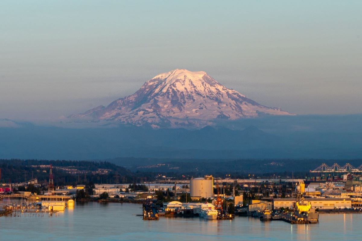 view of mount rainier from tacoma
