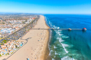 6 Popular Huntington Beach, CA Neighborhoods: Where to Live in Huntington Beach in 2024